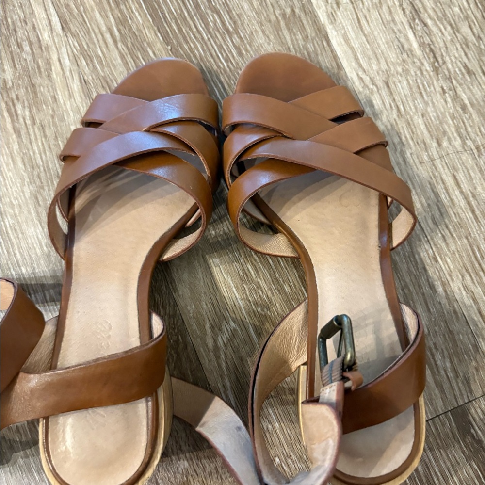 Madewell Brown Leather Mules with Minimalist Design